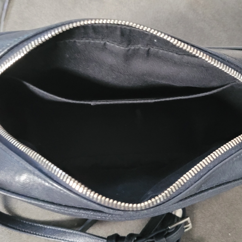 YSL Yves Saint Laurent Navy blue lou lou tassle camera bag - Picture 9 of 11
